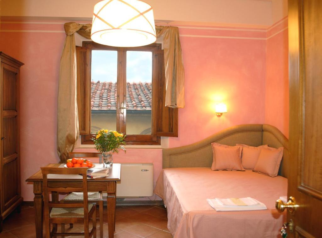 Residence La Medicea Florence Chambre photo