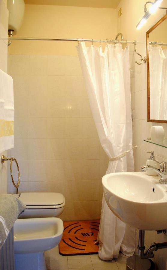 Residence La Medicea Florence Chambre photo